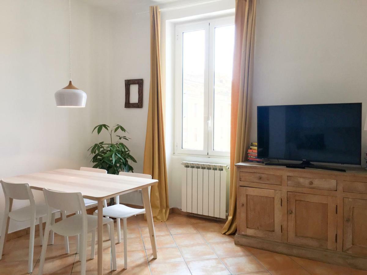 Panoramic Castle Apt Trastevere Рим Экстерьер фото