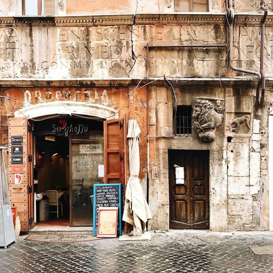 Panoramic Castle Apt Trastevere Рим Экстерьер фото